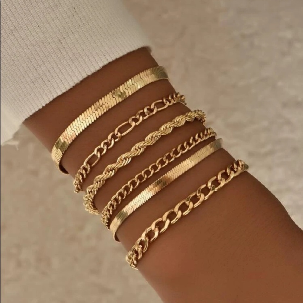 ✅🌹piece chain bracelets.